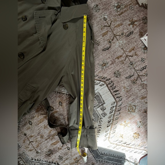 Vintage Burberry Double Breasted Trench Coat - Picture 10 of 12